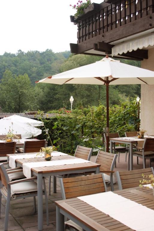 Hotel Restaurant Paradeismuehle Klingenberg am Main Buitenkant foto