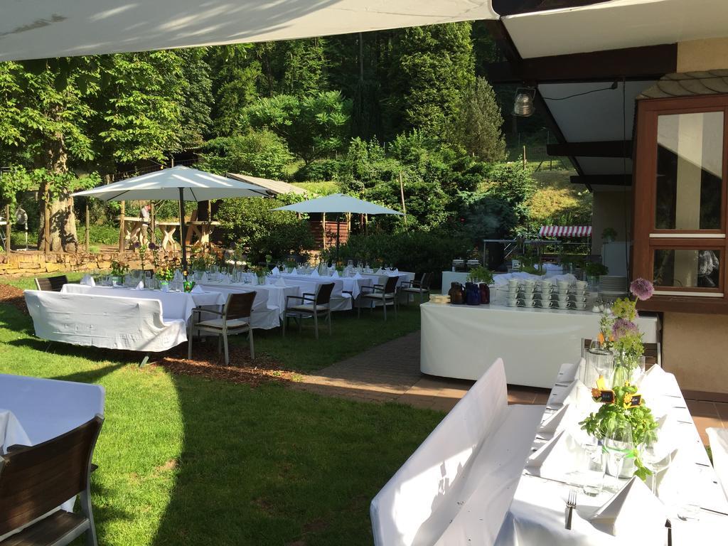 Hotel Restaurant Paradeismuehle Klingenberg am Main Buitenkant foto